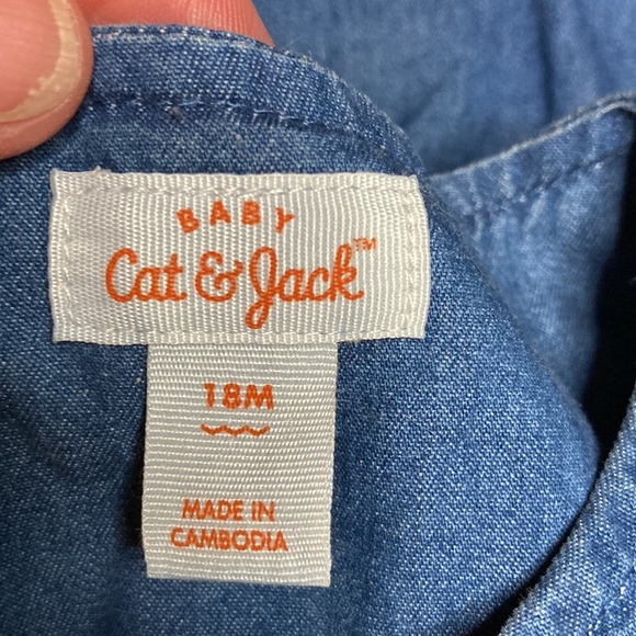 5/$20 Cat&jack denim look lightweight bubble romper 18m Euc - Picture 5 of 7